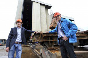 Hans Meinen, commercieel directeur Langhout Strametco in Harlingen (r) en Arjan van Emmerik, algemeen directeur  van Langhout Groep