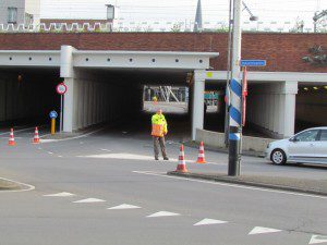 Dat vraagt om verkeersmaatregelen aan beide zijden van de tunnel