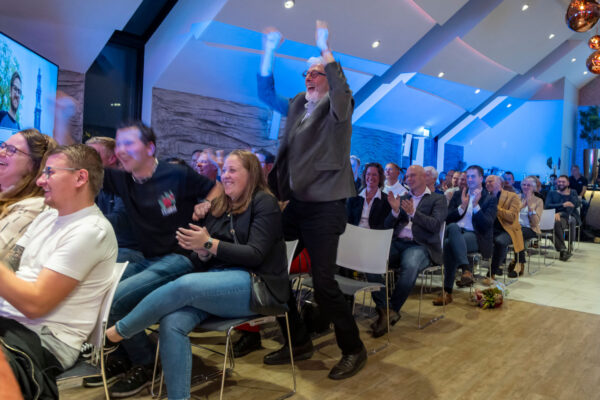 Vader Gerrit van der Werff is uitgelaten van vreugde dat het Westertoren-project wint in de categorie Decoratie- en restauratieschilderwerk